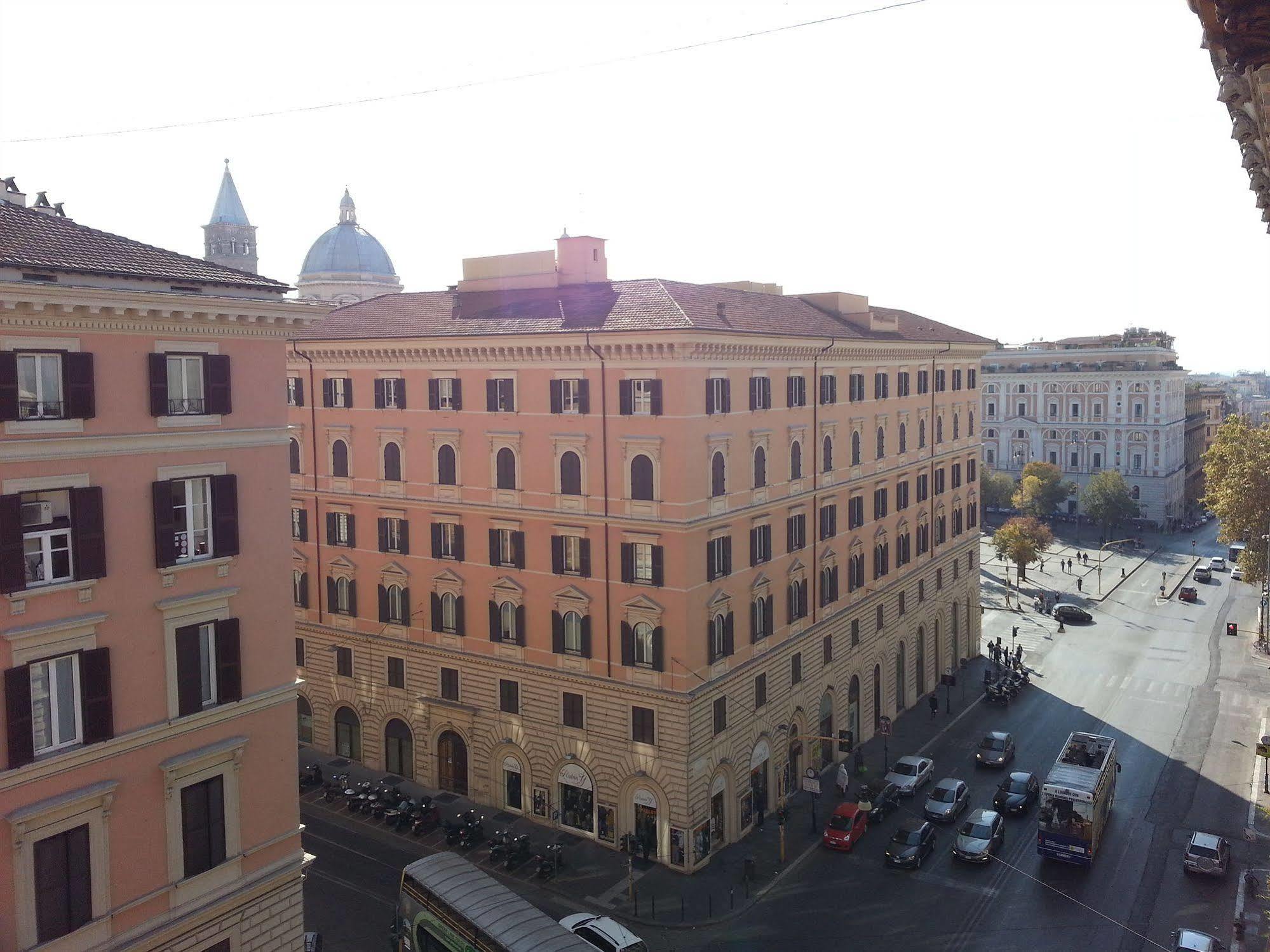 فندق رومافي  فندق ماركانتونيو المظهر الخارجي الصورة